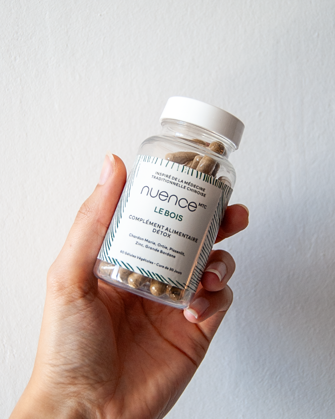 Nuence-MTC complement alimentaire detox. Element Bois. Ideal pour les peaux mixtes à grasses.